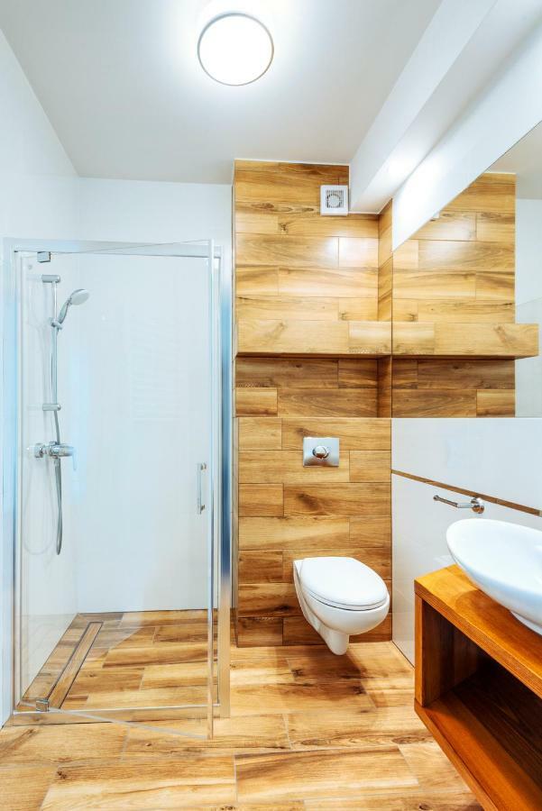White Marina Apartamenty Устроне-Морське Екстер'єр фото
