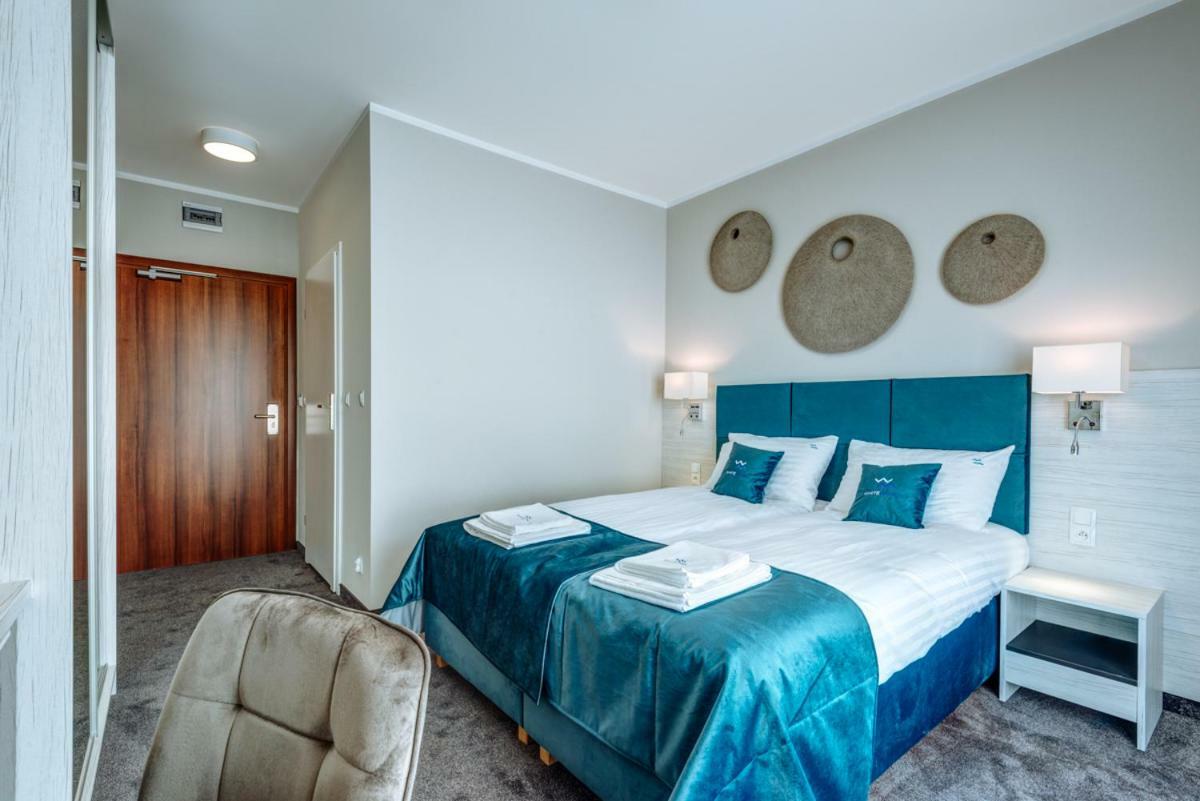 White Marina Apartamenty Устроне-Морське Екстер'єр фото